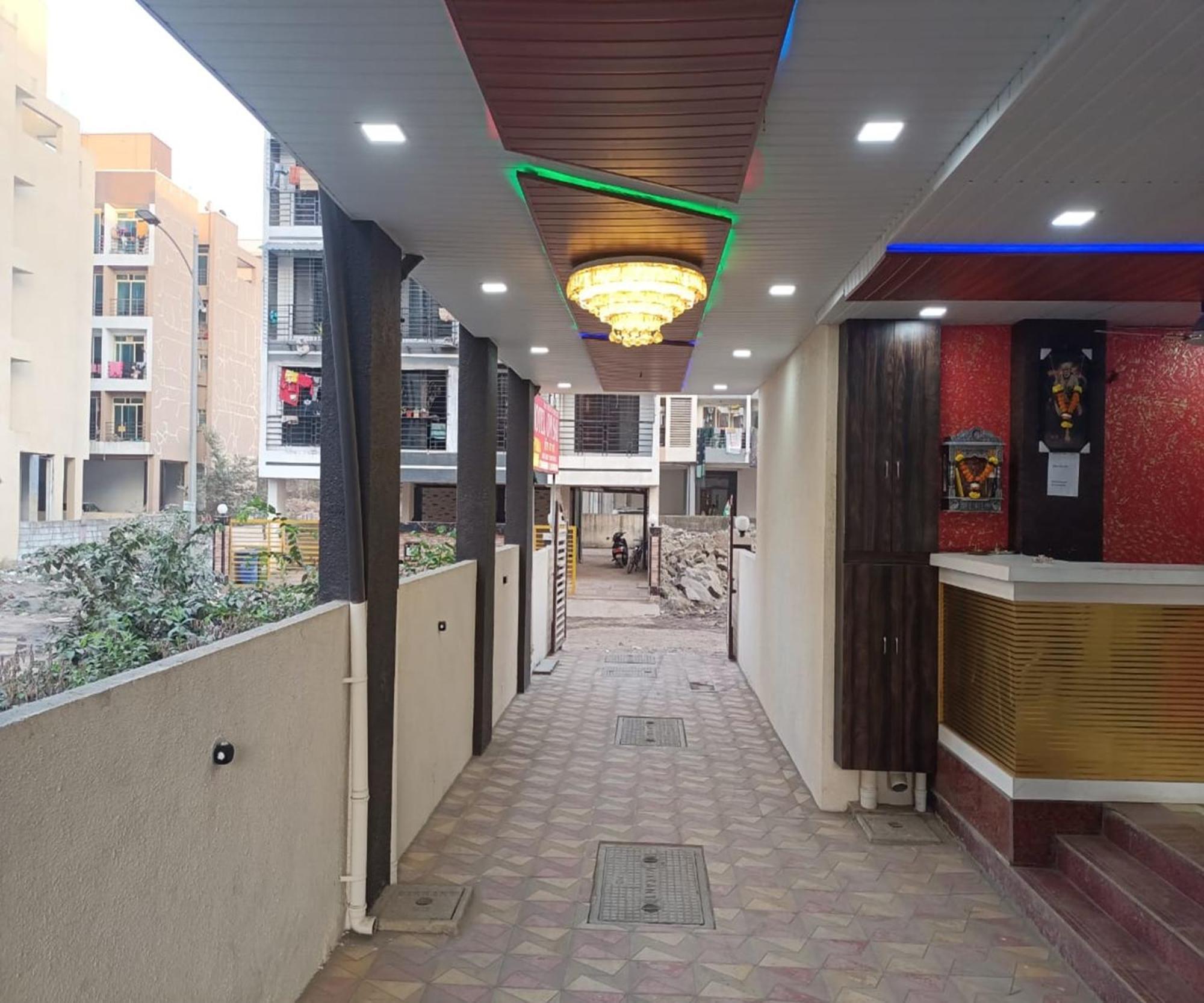 Hotel Om Sai Нави Мумбаи Экстерьер фото